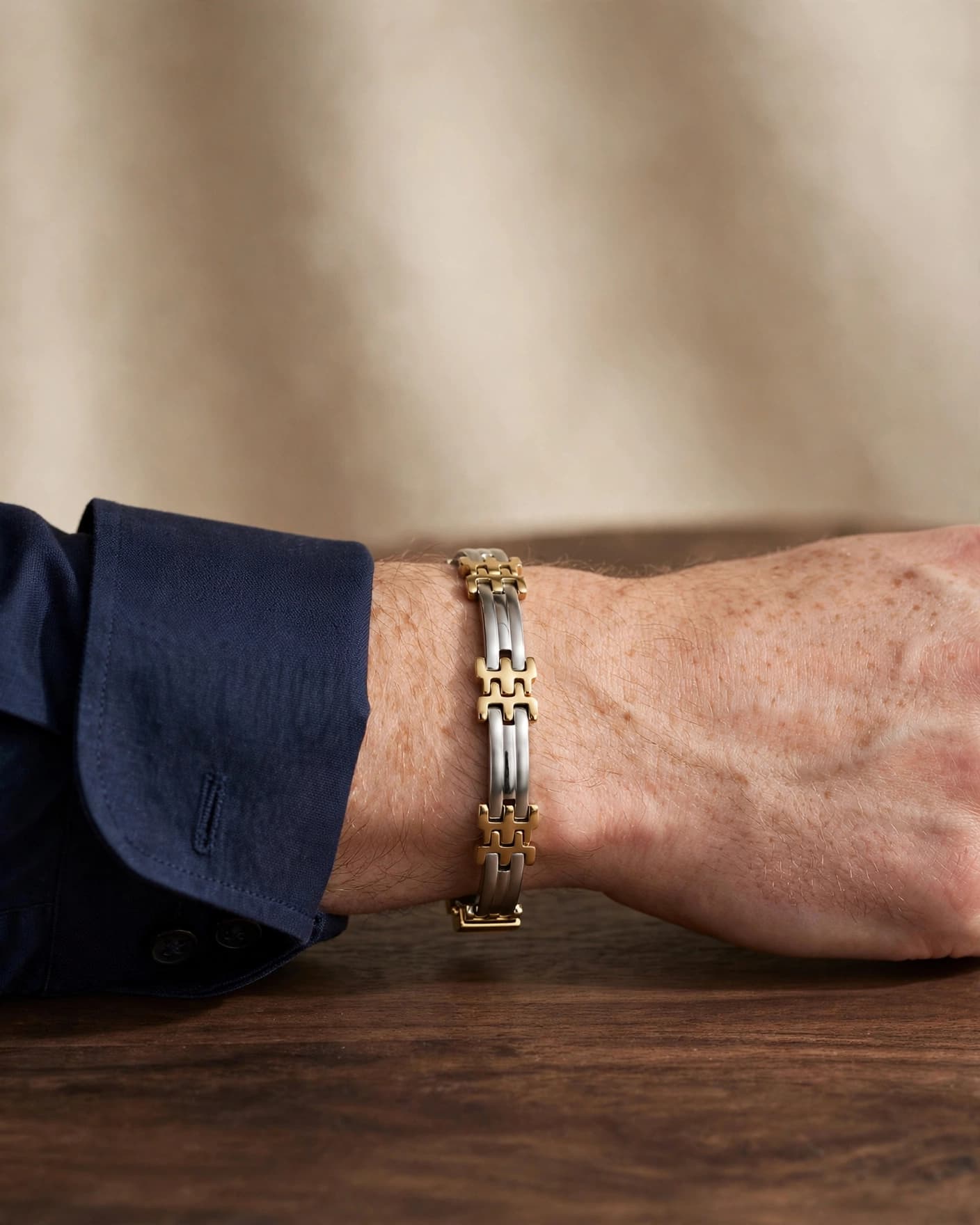 Veer Two-Tone Link Bracelet — alternate view