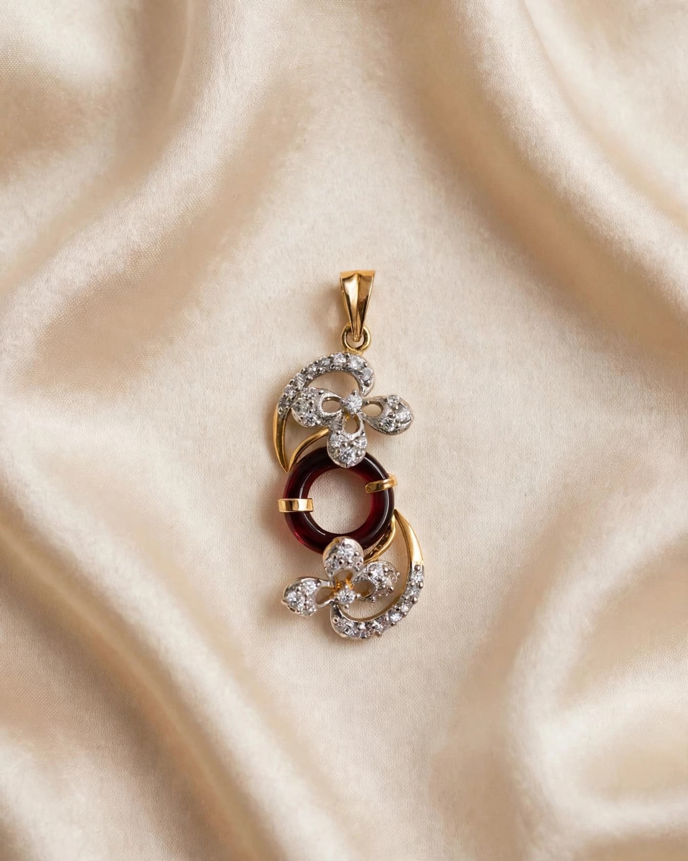 Surkh Ruby-Ring CZ Pendant